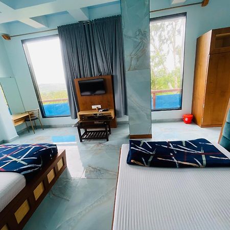 Natural Resort Panhala ภายนอก รูปภาพ