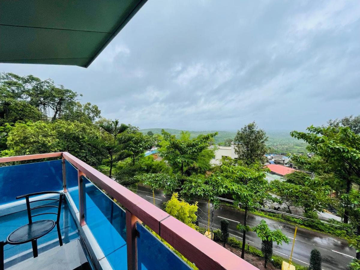 Natural Resort Panhala ภายนอก รูปภาพ