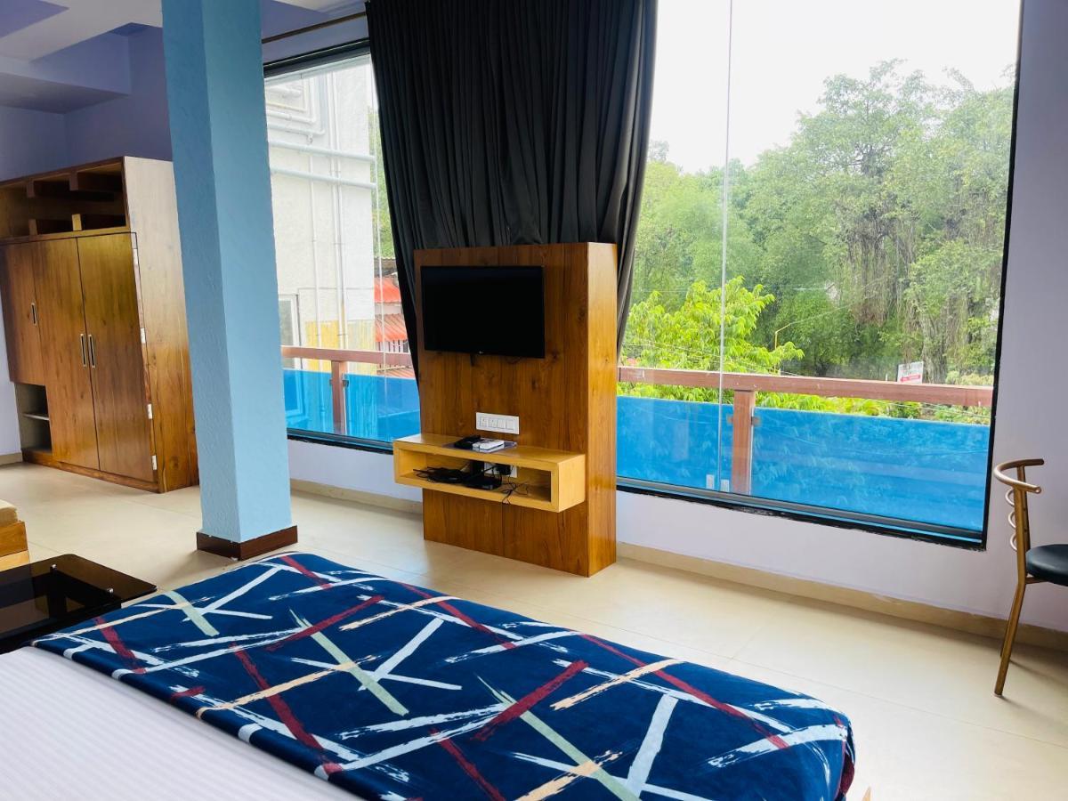 Natural Resort Panhala ภายนอก รูปภาพ