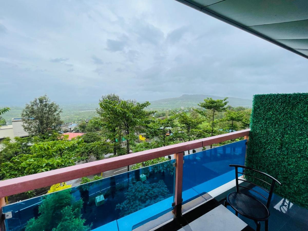 Natural Resort Panhala ภายนอก รูปภาพ
