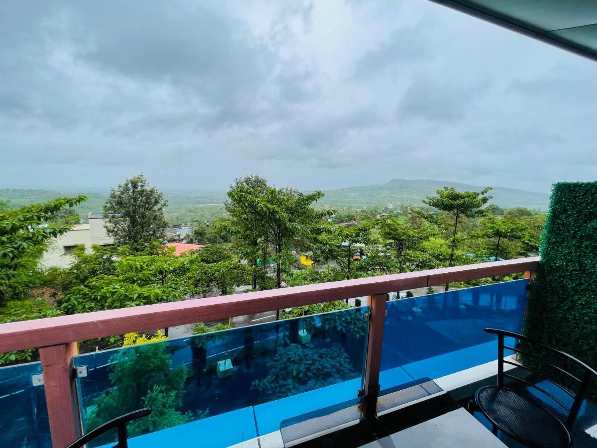 Natural Resort Panhala ภายนอก รูปภาพ